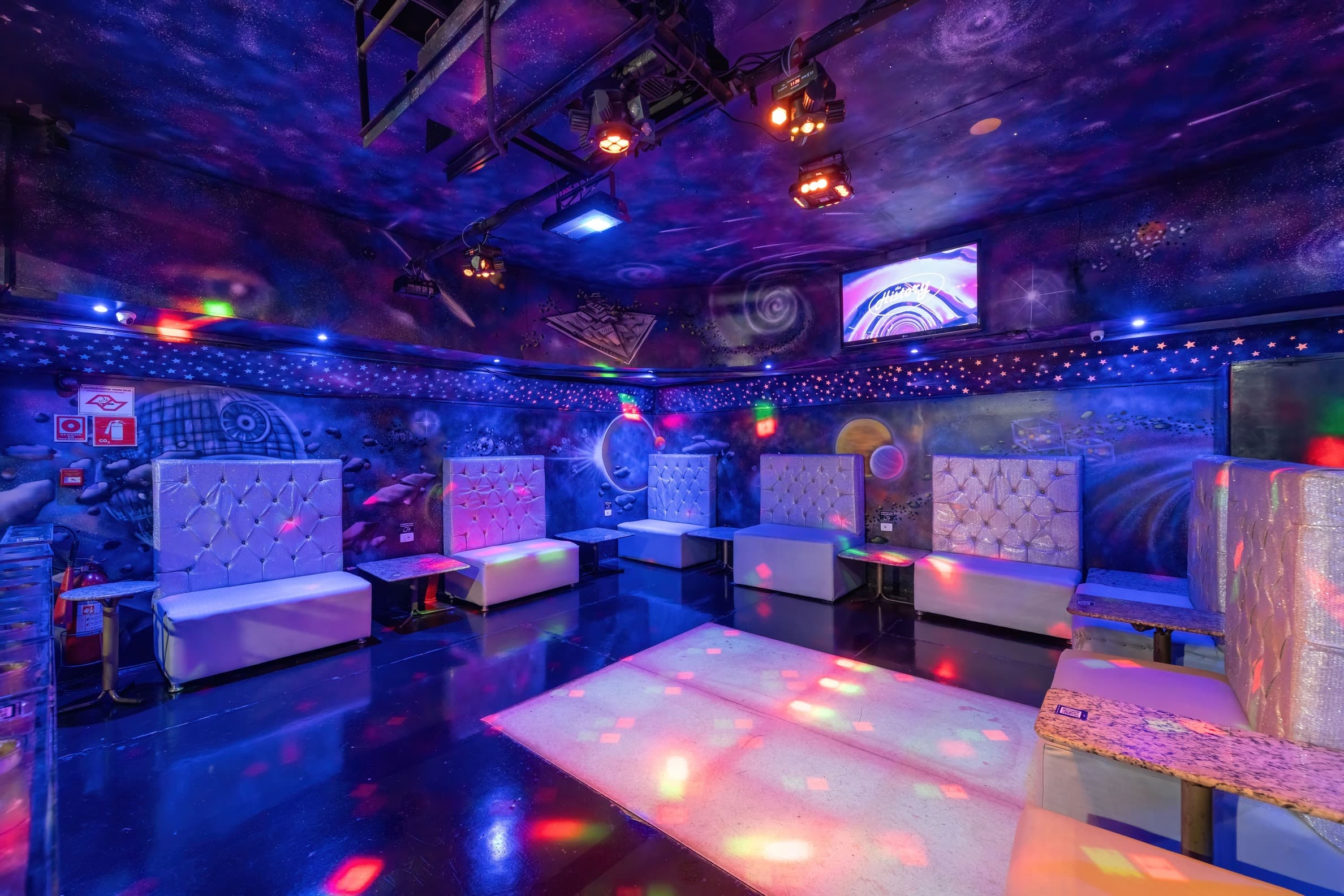 Ambiente corporativo The History 7